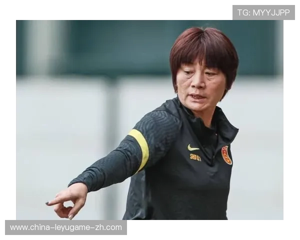 烈日下的铿锵玫瑰:水庆霞重返上海女足 烈日下的铿锵玫瑰:水庆霞重返上海女足